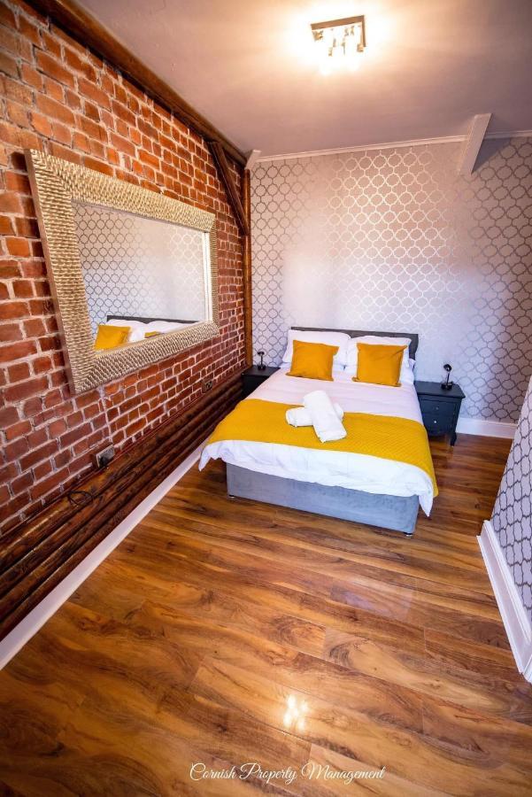 River Street Apartments Truro Eksteriør bilde
